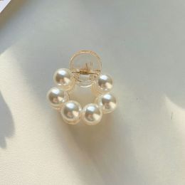 Round Pearl Hair Clips For Women Girls Hair Claw Chic Barrettes White Claw Crab Hairpins Styling Fashion Hair Accessories (Color: Big peal)